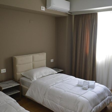 Hotel Her Vlorë 外观 照片