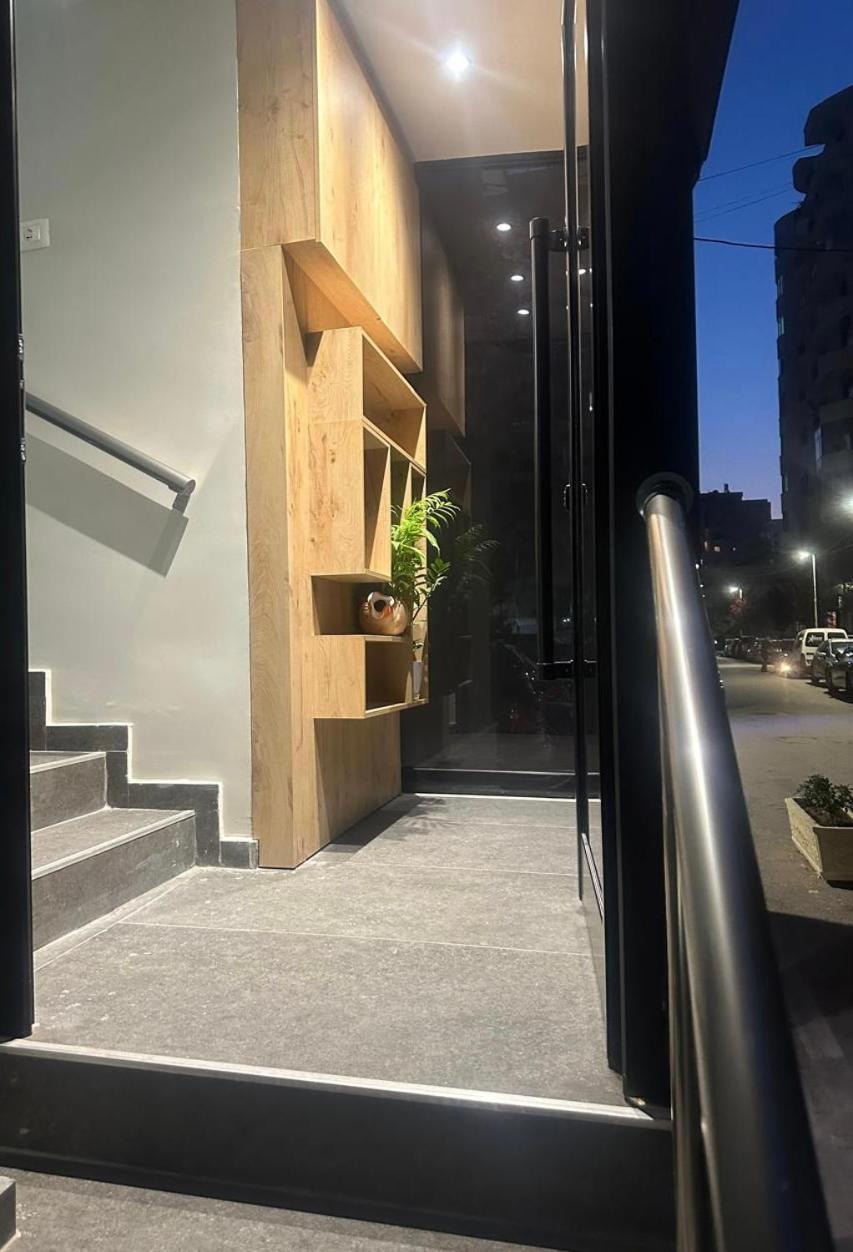 Hotel Her Vlorë 外观 照片