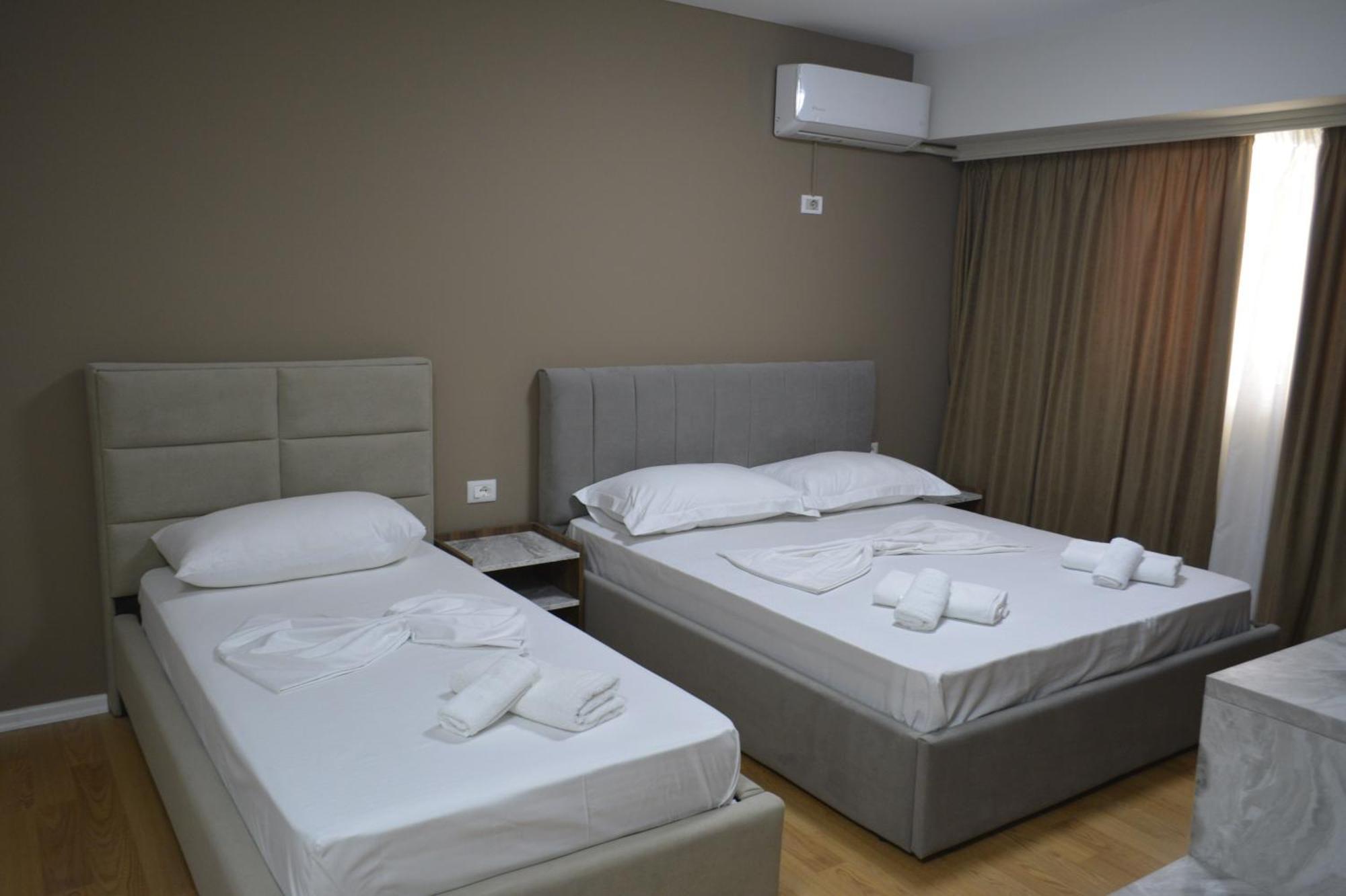 Hotel Her Vlorë 外观 照片